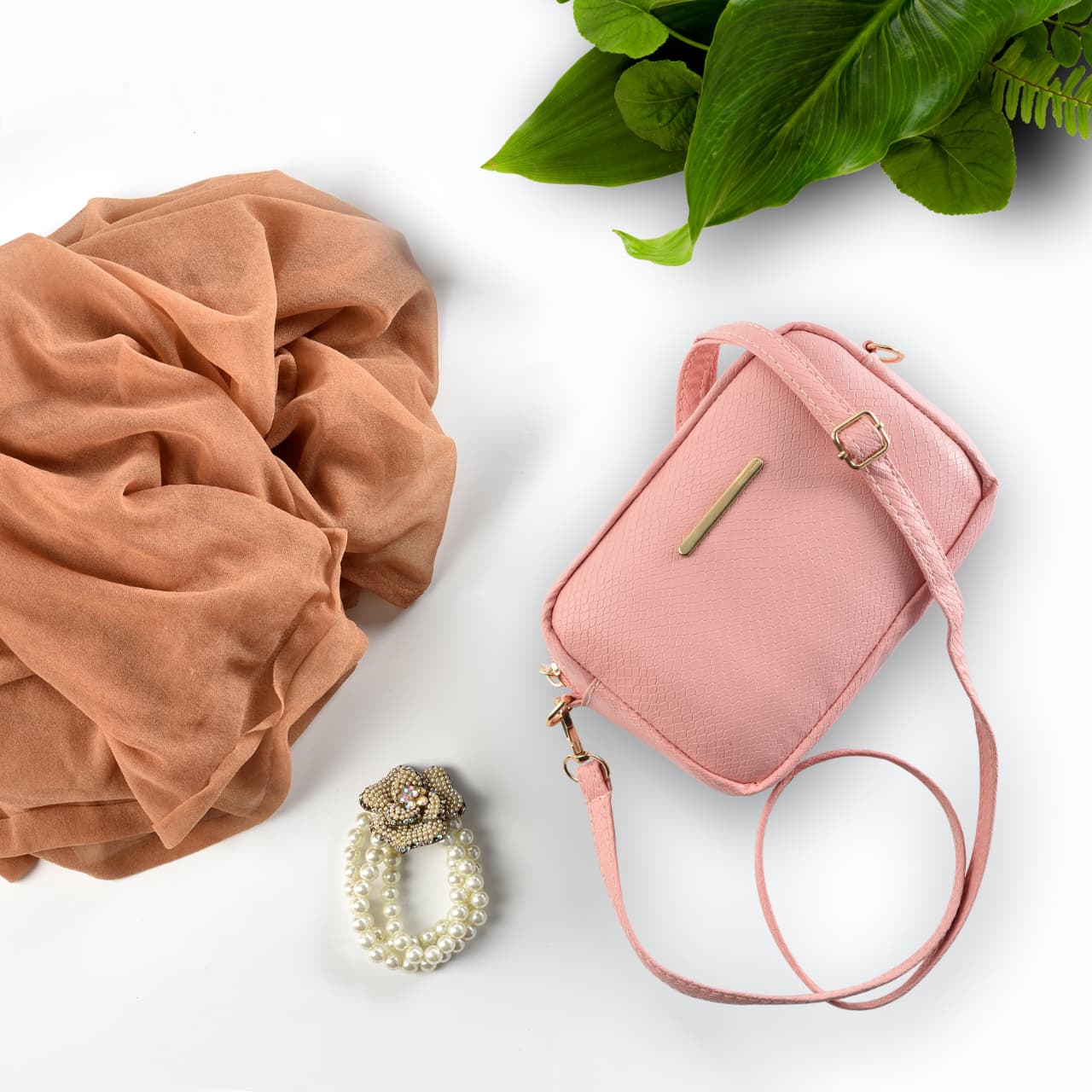 Mini Snakeskin Square Bag - Color Pink